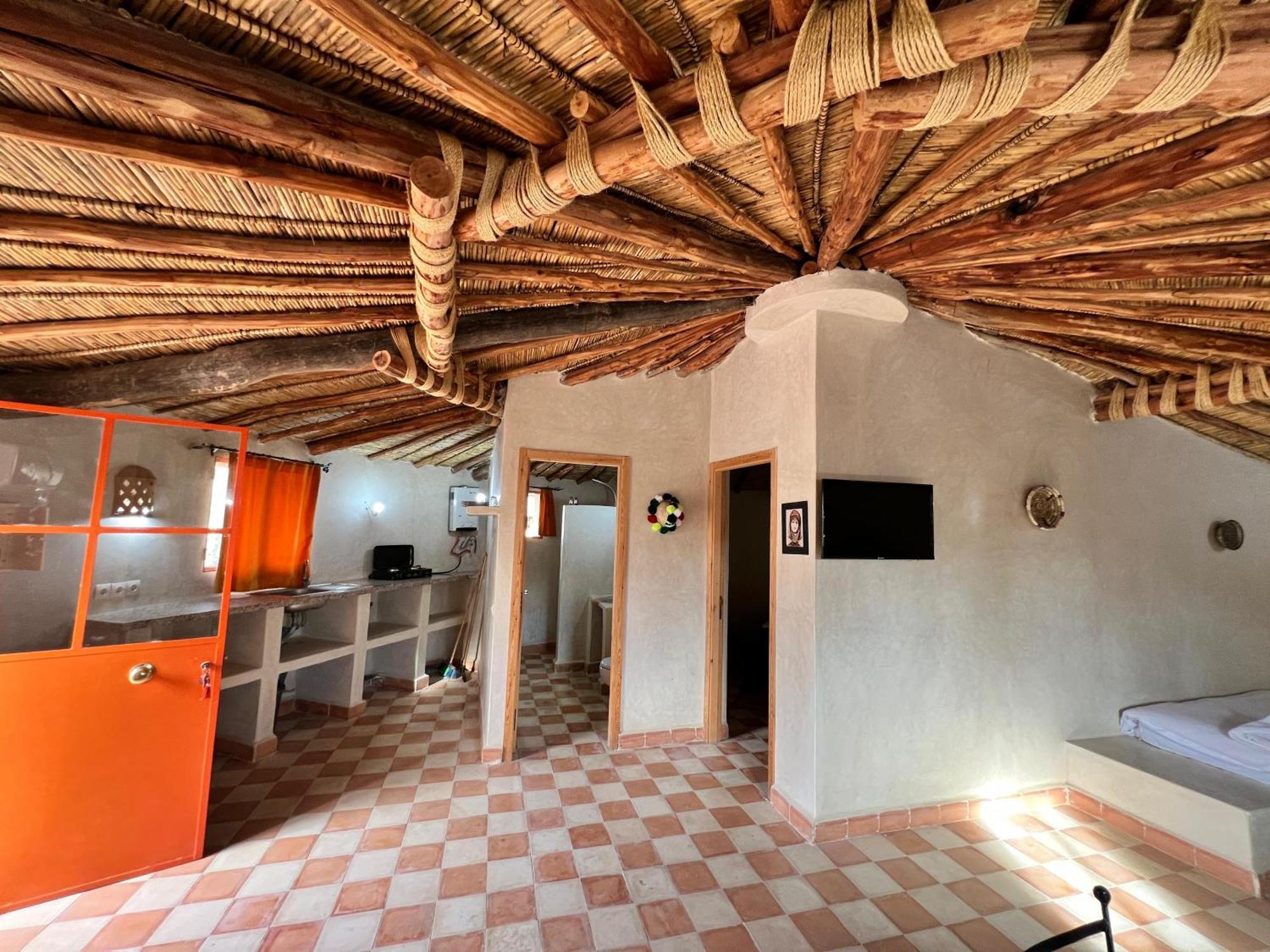 Bed and Breakfast Les Jardins D Amizmiz 6 Piscines Wawizelte Exterior foto