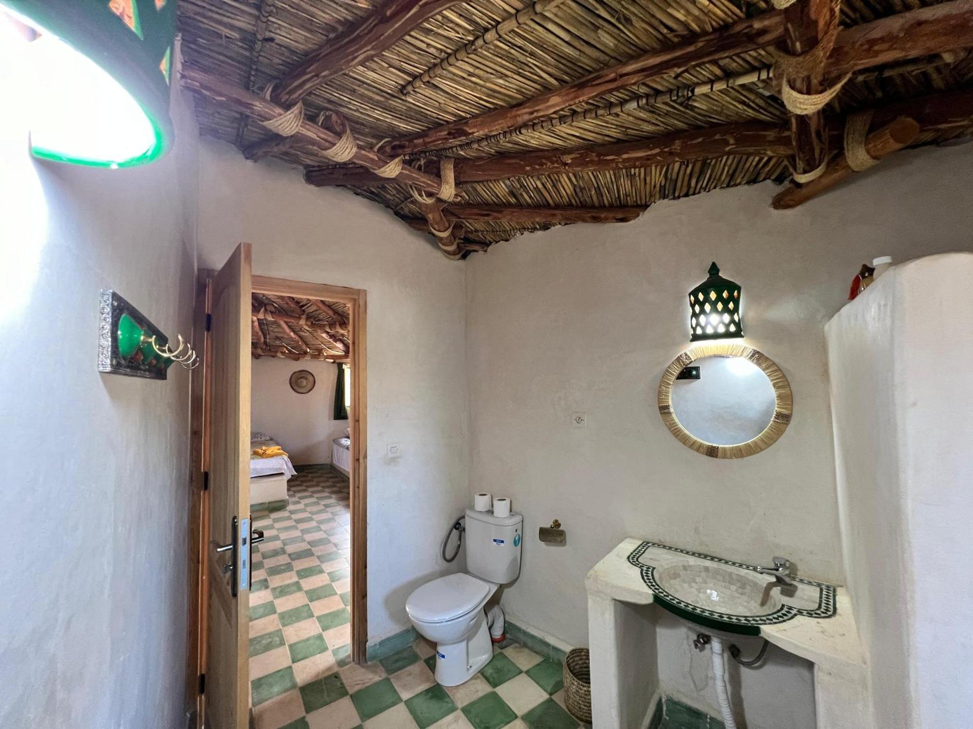 Bed and Breakfast Les Jardins D Amizmiz 6 Piscines Wawizelte Exterior foto