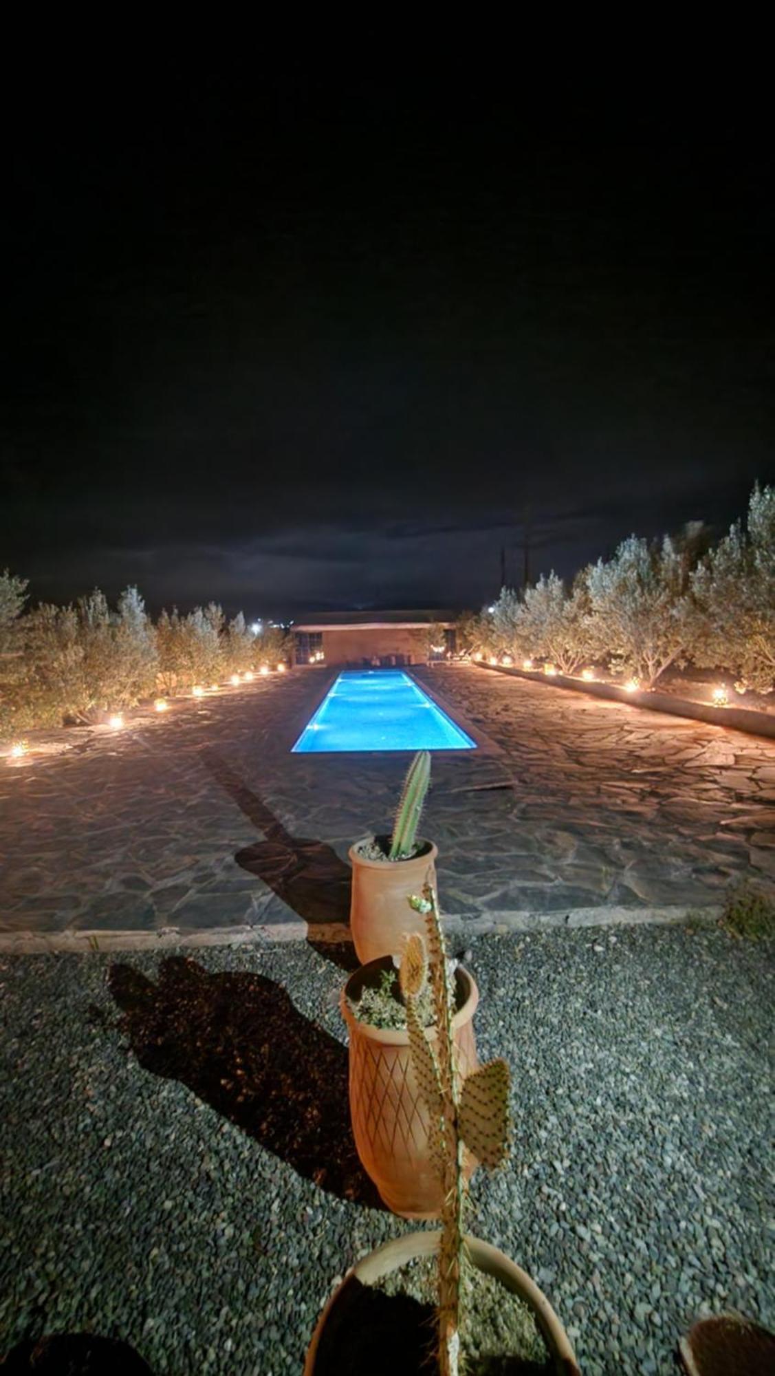 Bed and Breakfast Les Jardins D Amizmiz 6 Piscines Wawizelte Exterior foto